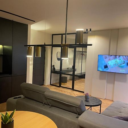 Gray Apartments ストルミツァ エクステリア 写真